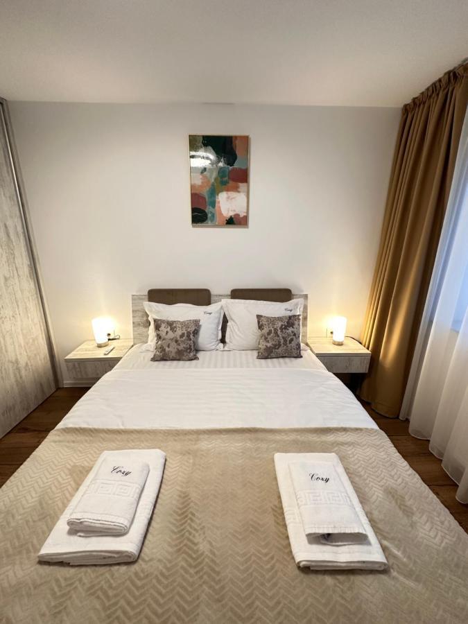 Deluxe Cozy Apartments - Coresi Mall #Brasov Exterior photo